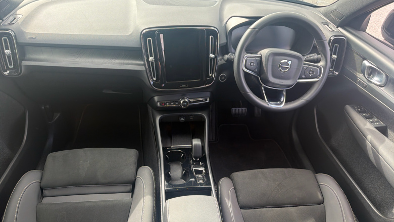 Volvo Xc40 1.5 T4 Recharge PHEV Plus Dark 5dr Auto Estate